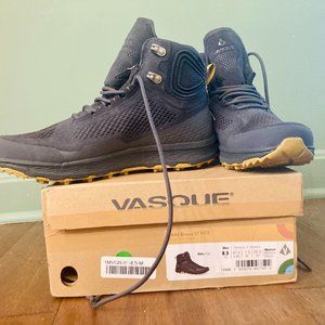 Vasque Breeze LT NTX Hiking Boots, Waterproof, NIB